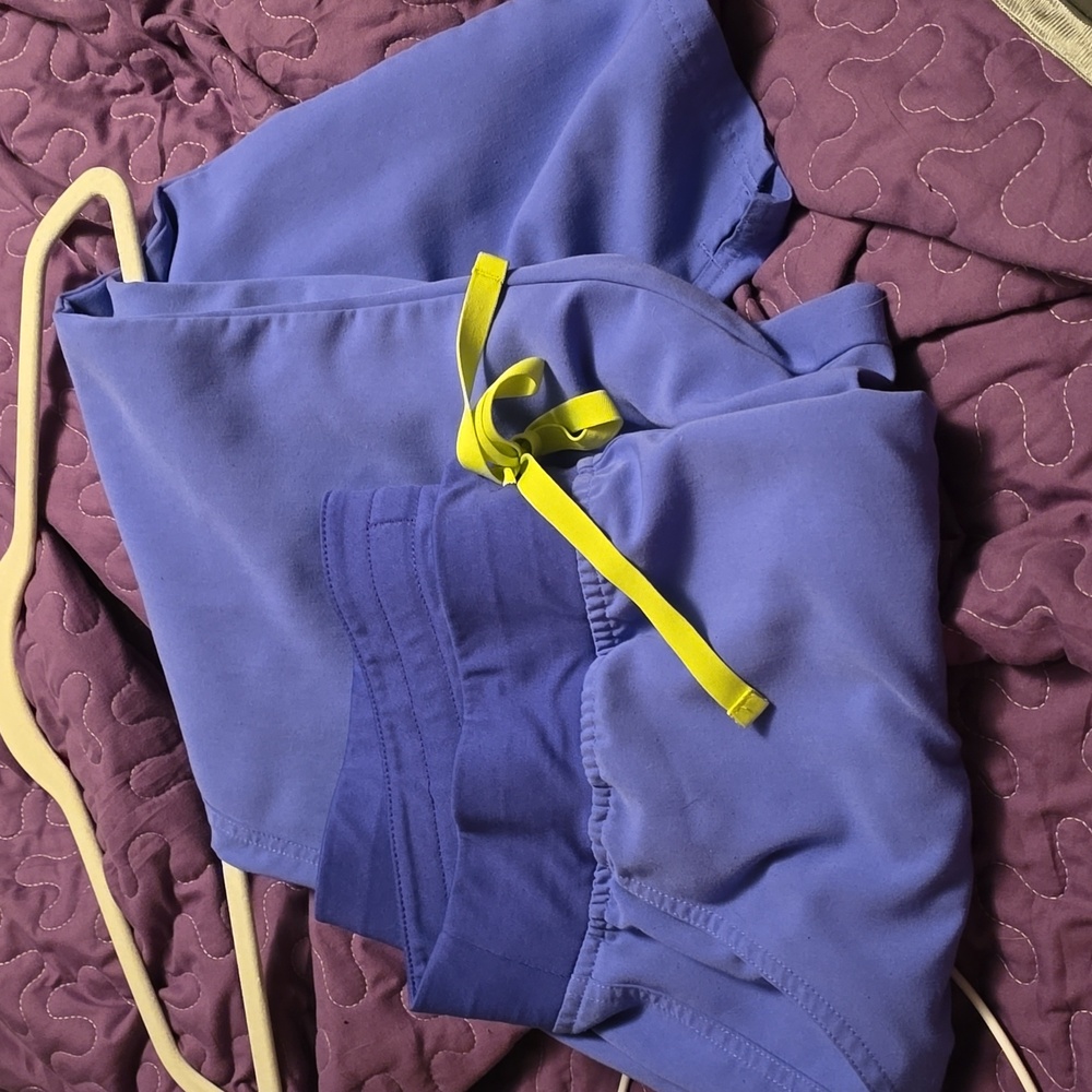 Figs straight leg scrub pants